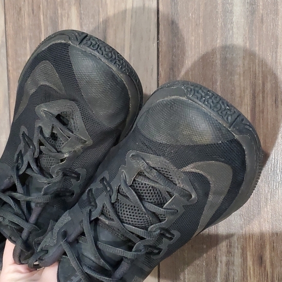 Nike Air Versitile II NBK Basketball Shoes Grey/ Black Men's Sz 7 sneak… - Picture 7 of 9